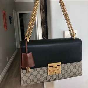 Authentic gucci Medium padlock GG shoulder bag